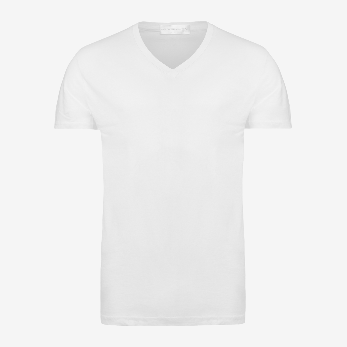 V-hals med stil – perfekt under skjorten eller alene for et skarpt og enkelt look.