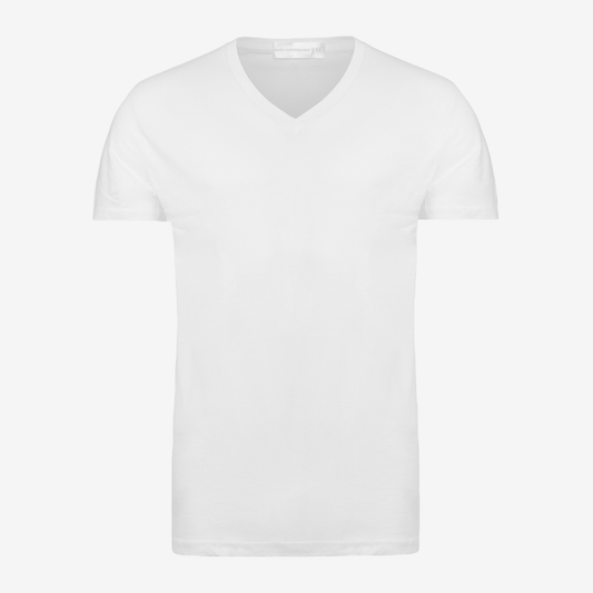 V-hals med stil – perfekt under skjorten eller alene for et skarpt og enkelt look.