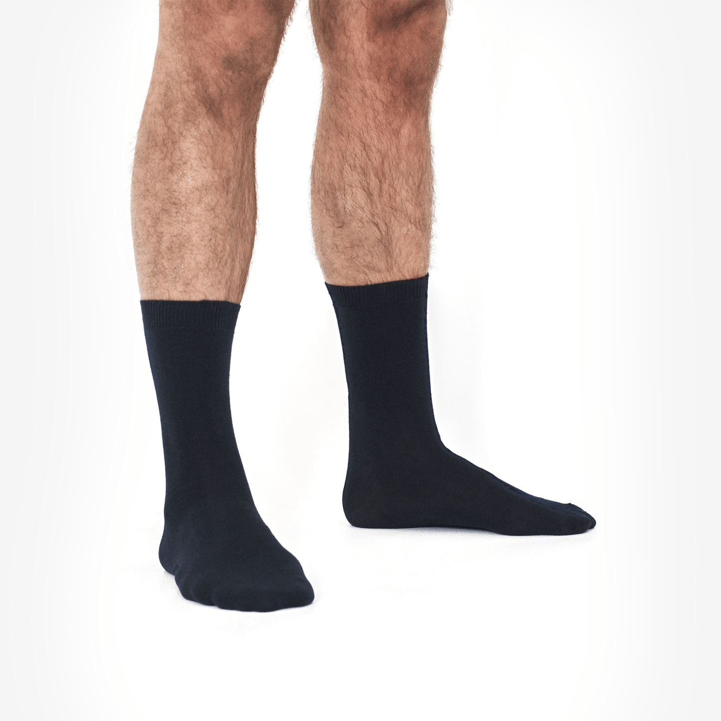 Main Copenhagen navy strømper – klassisk stil med moderne komfort i hver eneste detalje.