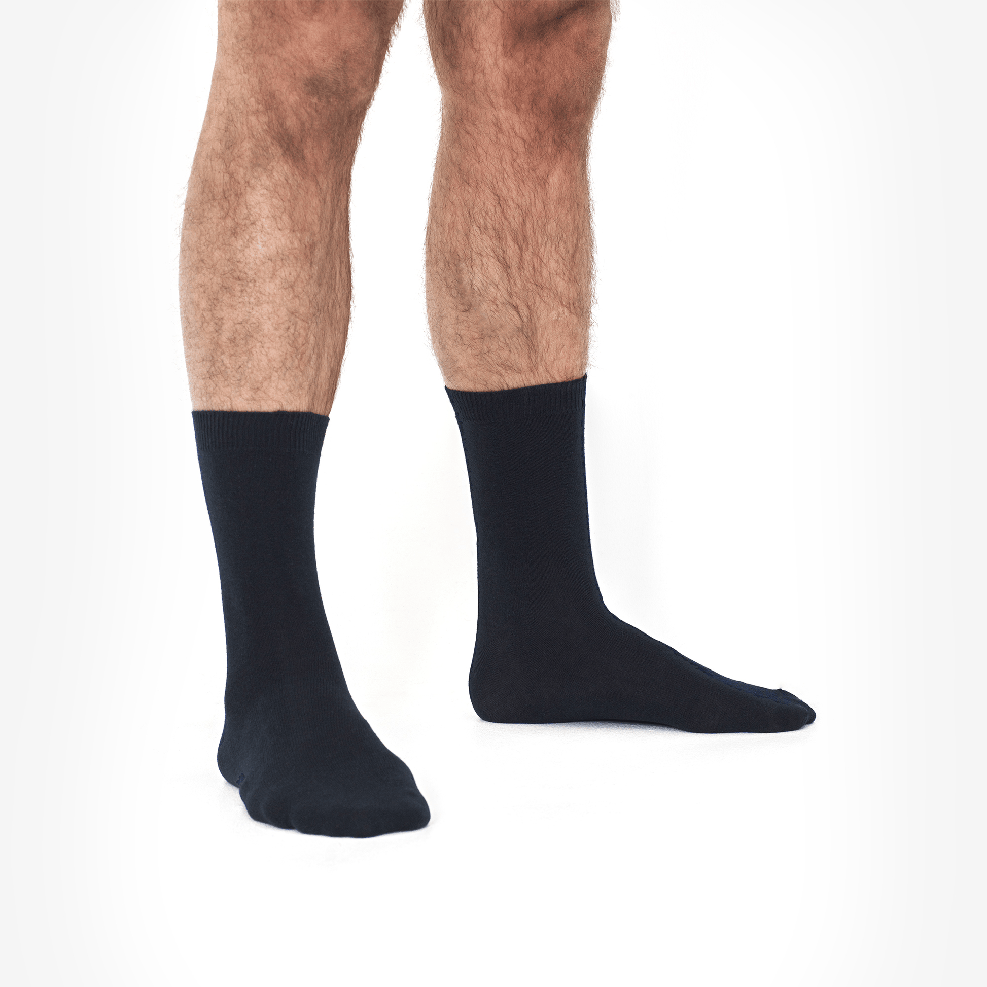 Main Copenhagen navy strømper – klassisk stil med moderne komfort i hver eneste detalje.